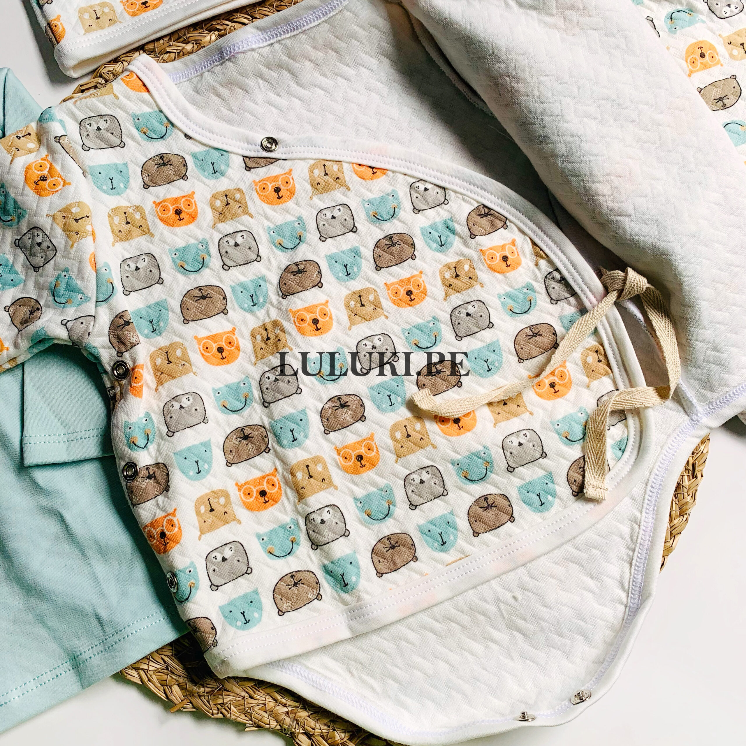 AJUAR-KIMONO-OSITOS-CEMENTO-2