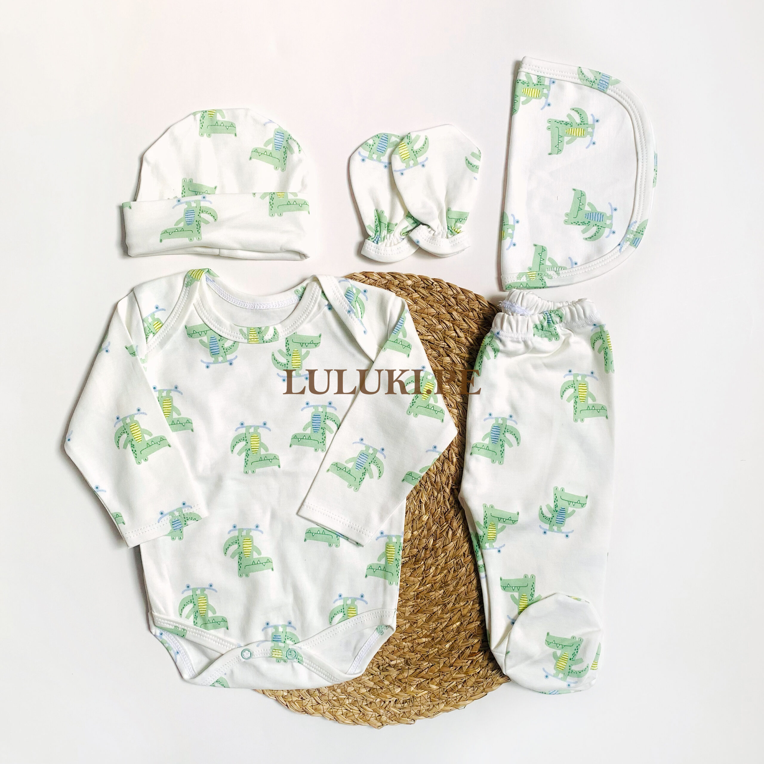 AJUAR-PARA-BEBE-5PIEZAS-COCODRILO-1